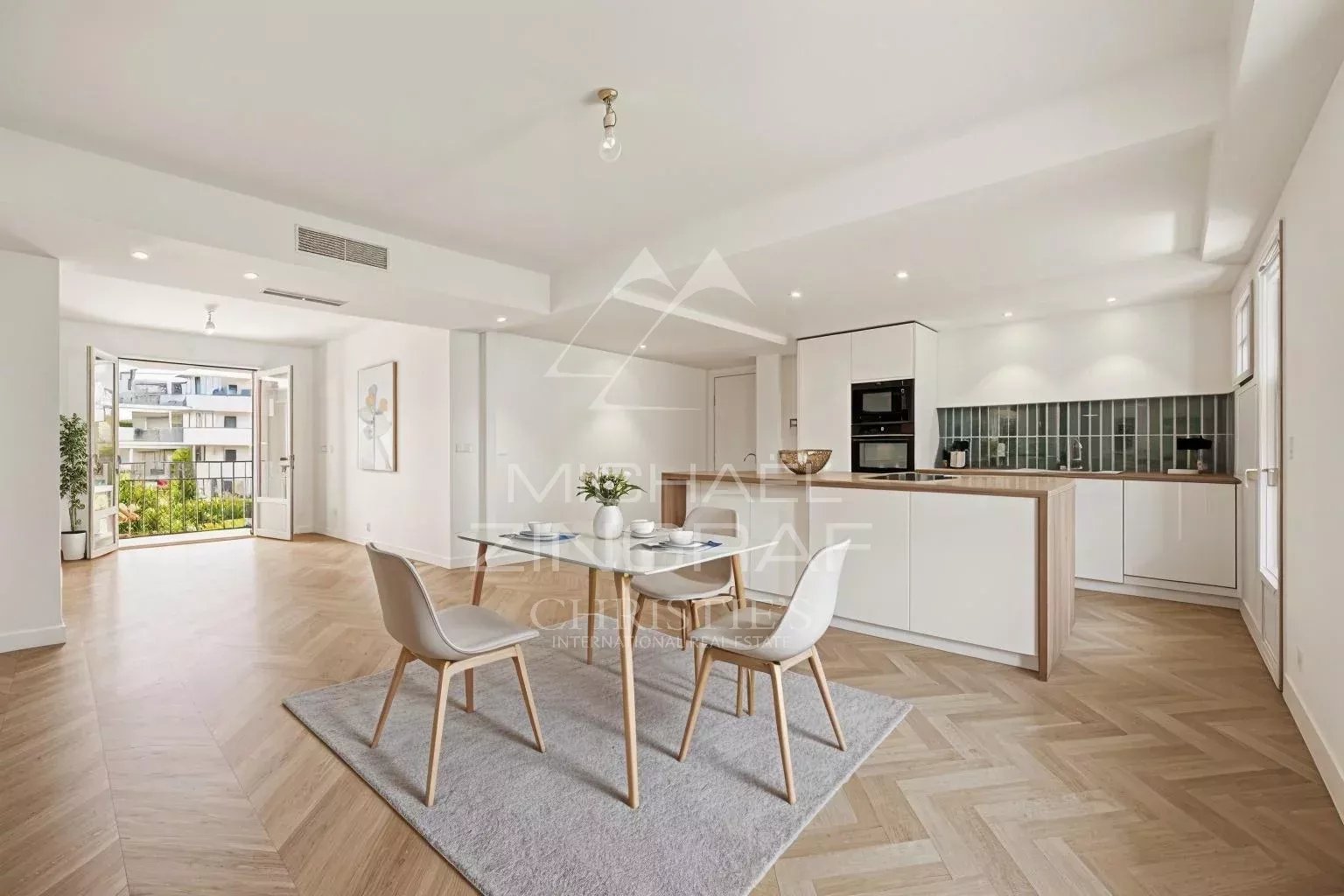 Cannes secteur Palm Beach- 3 pièces entièrement rénové