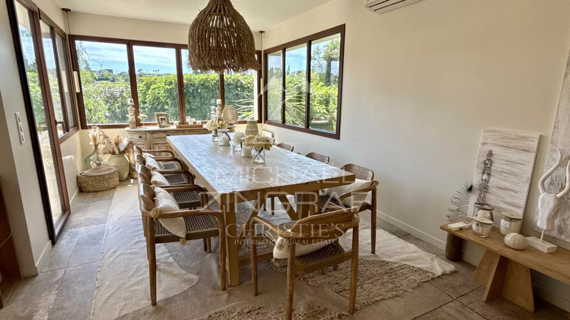 Villa récente au calme à Saint-Paul-de-Vence