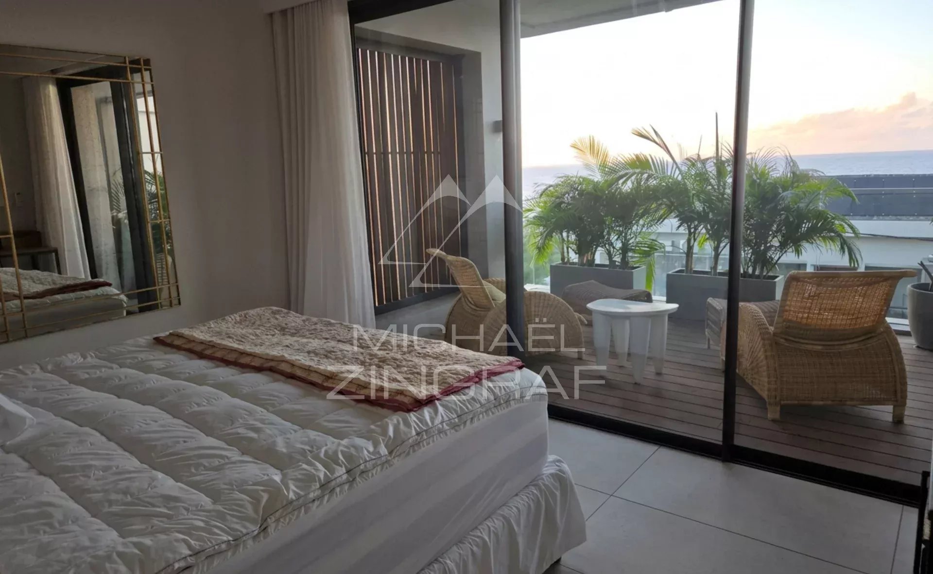 Penthouse avec vue mer – Pointe aux Canonniers