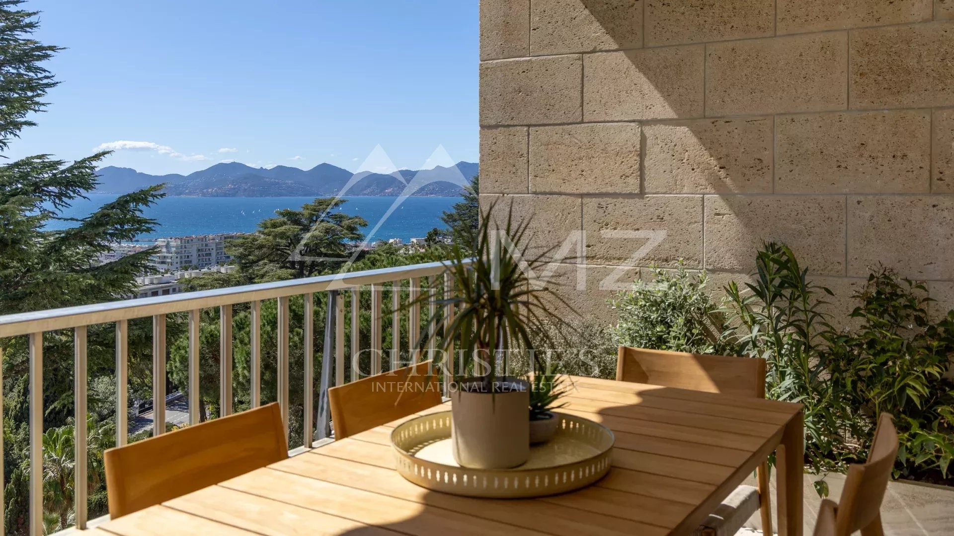 Appartement d'exception dans le quartier prisé de Californie à Cannes