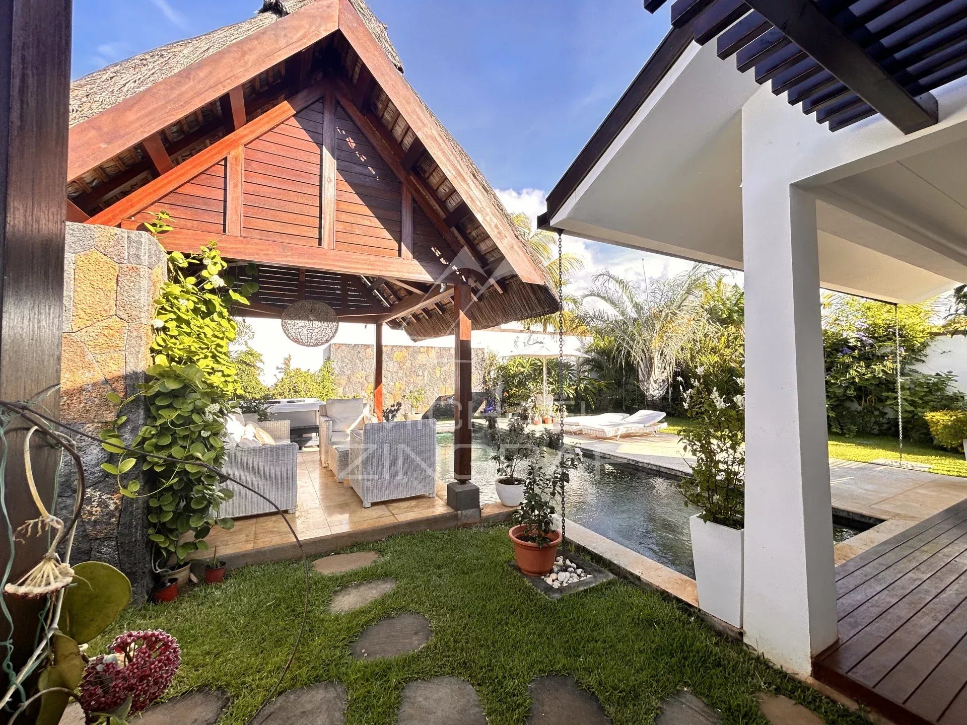 Villa située dans une résidence sécurisée à Grand Baie