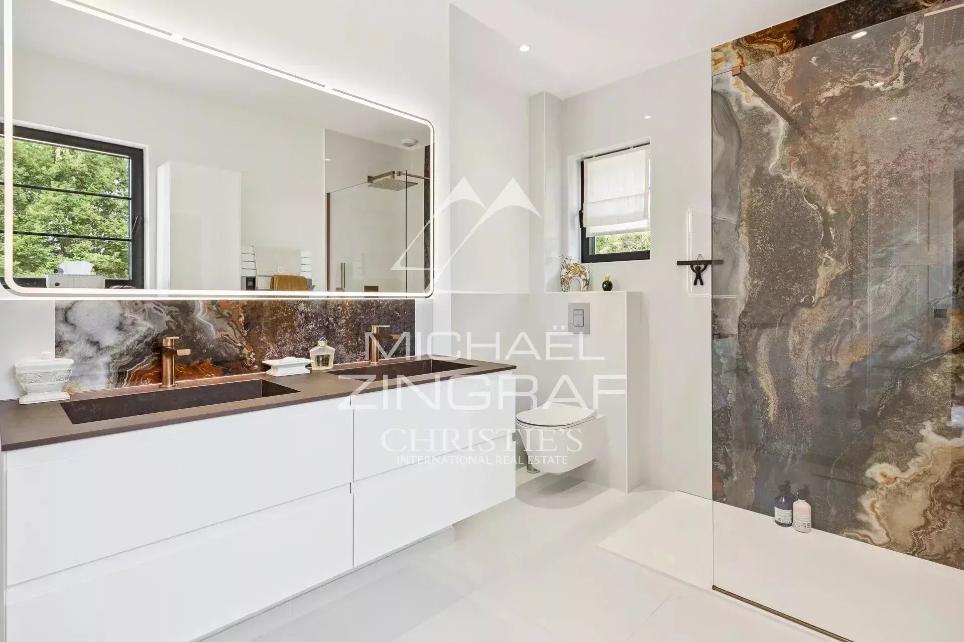 Superb Hilltop Villa with Panoramic Sea Views