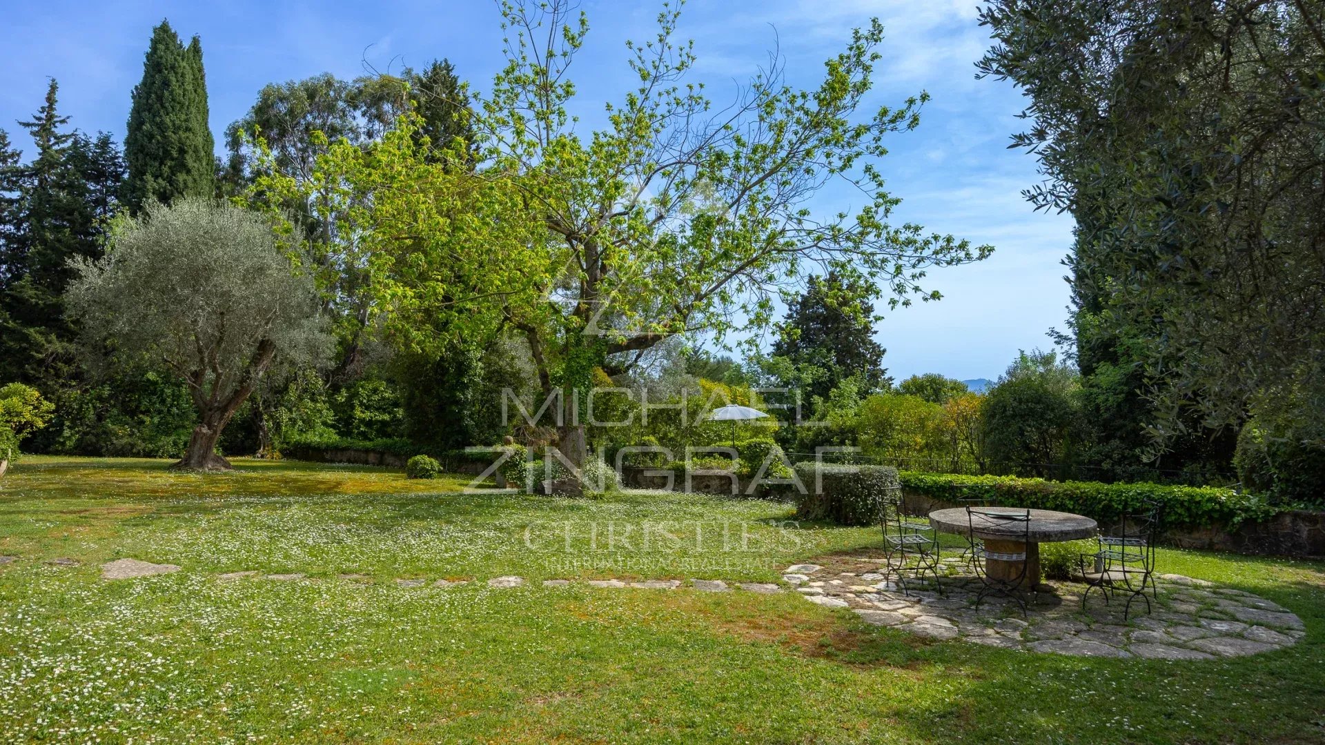 Grasse – Mas authentique du XIXe siècle au cœur d’un parc d’exception