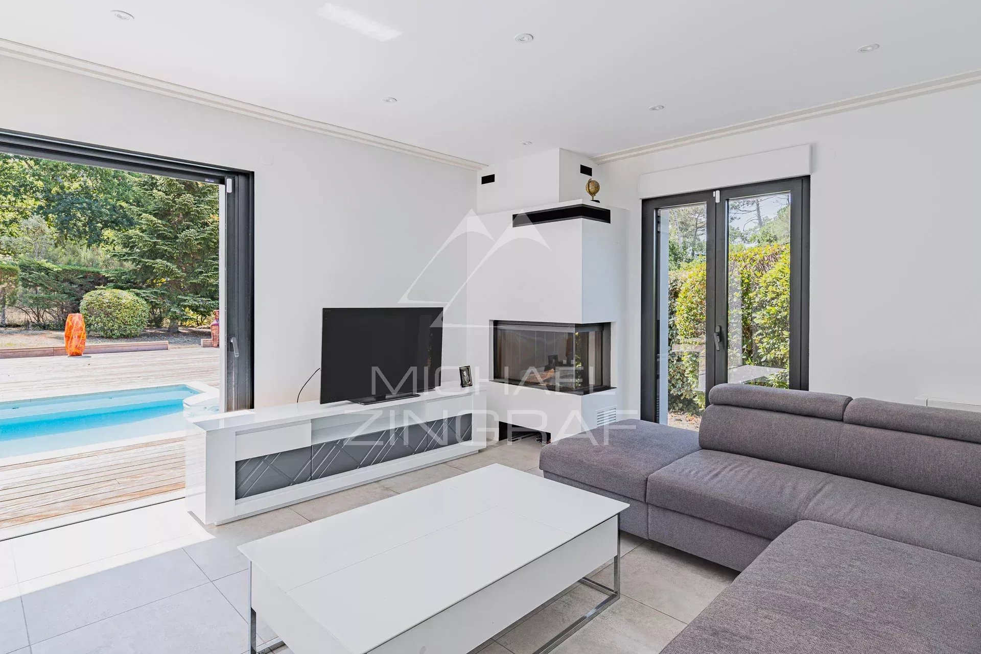 Pyla-sur-Mer – House with Swimming Pool