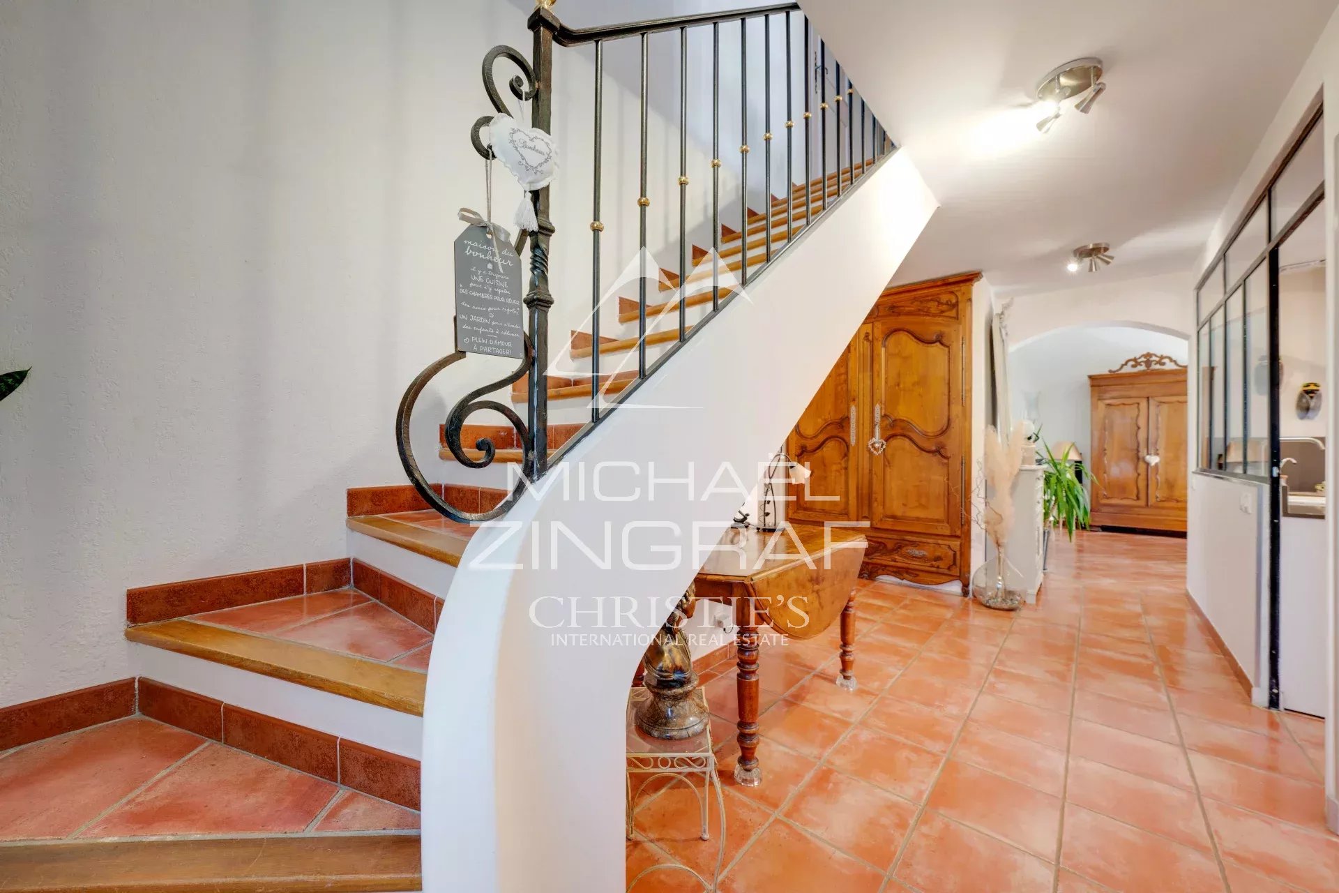 Neoprovenzalisches Haus im Herzen der Provence