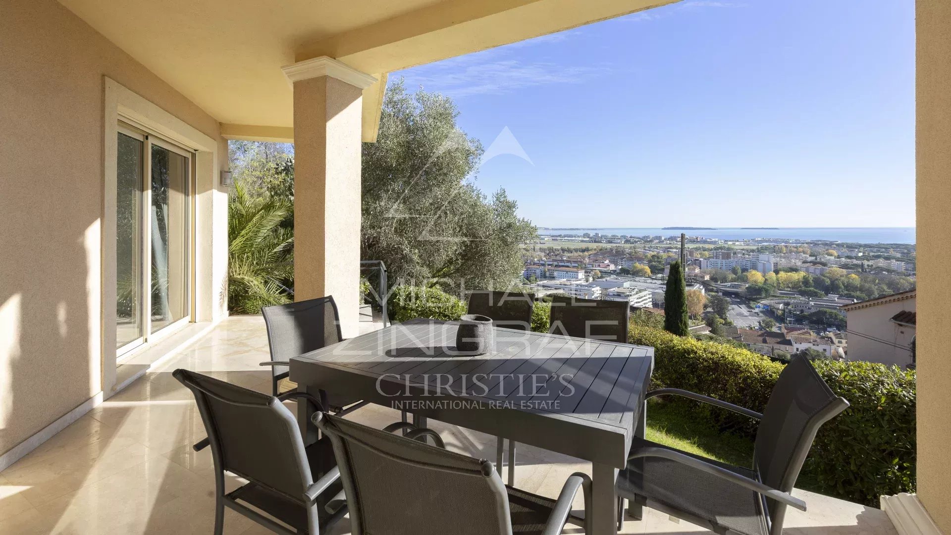 Maison contemporaine proche du centre-ville