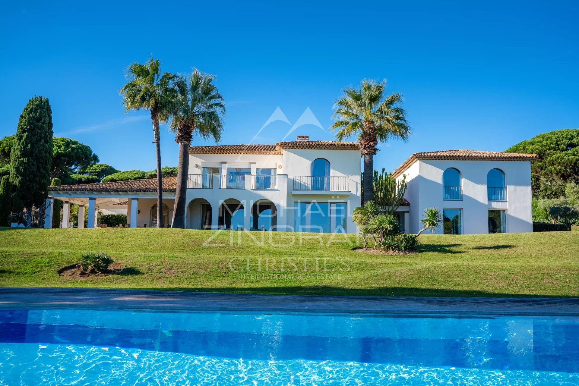 A 15 min de St-Tropez – Élégance et Prestige au Cœur d’un environnement exceptionnel