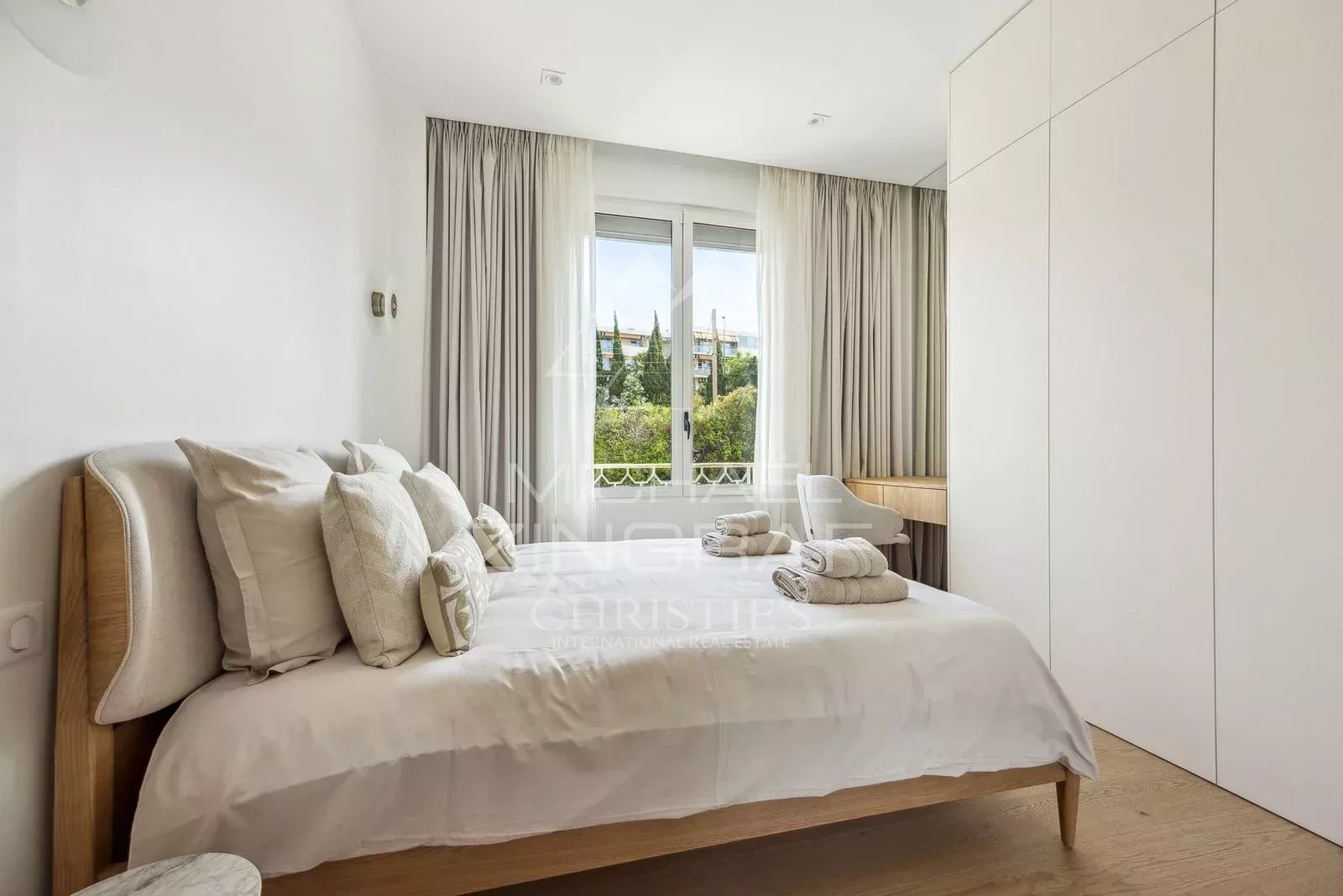 Cannes - Croisette - Magnifique 3 chambres