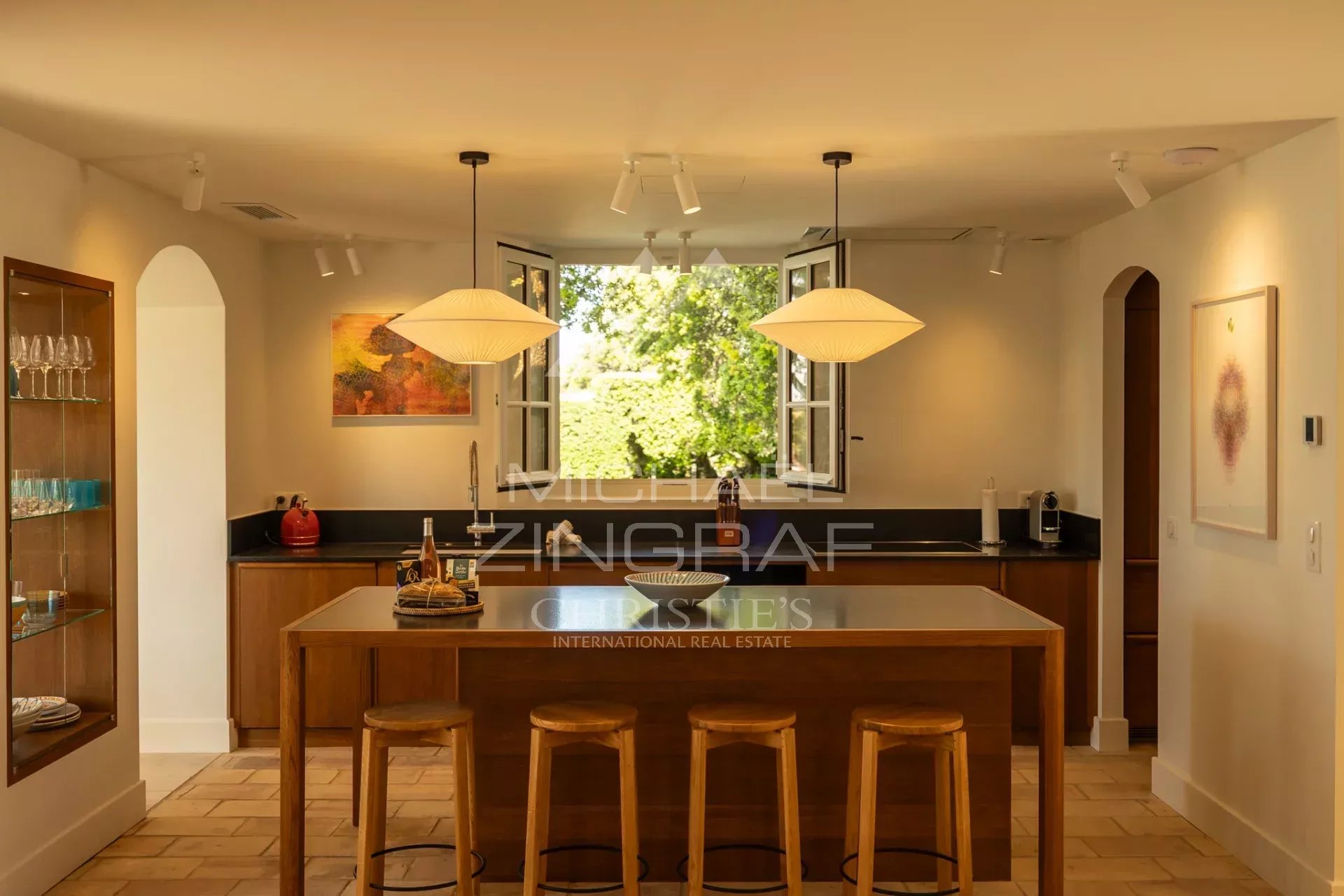 Gordes - Superbe maison en pierres proche du village