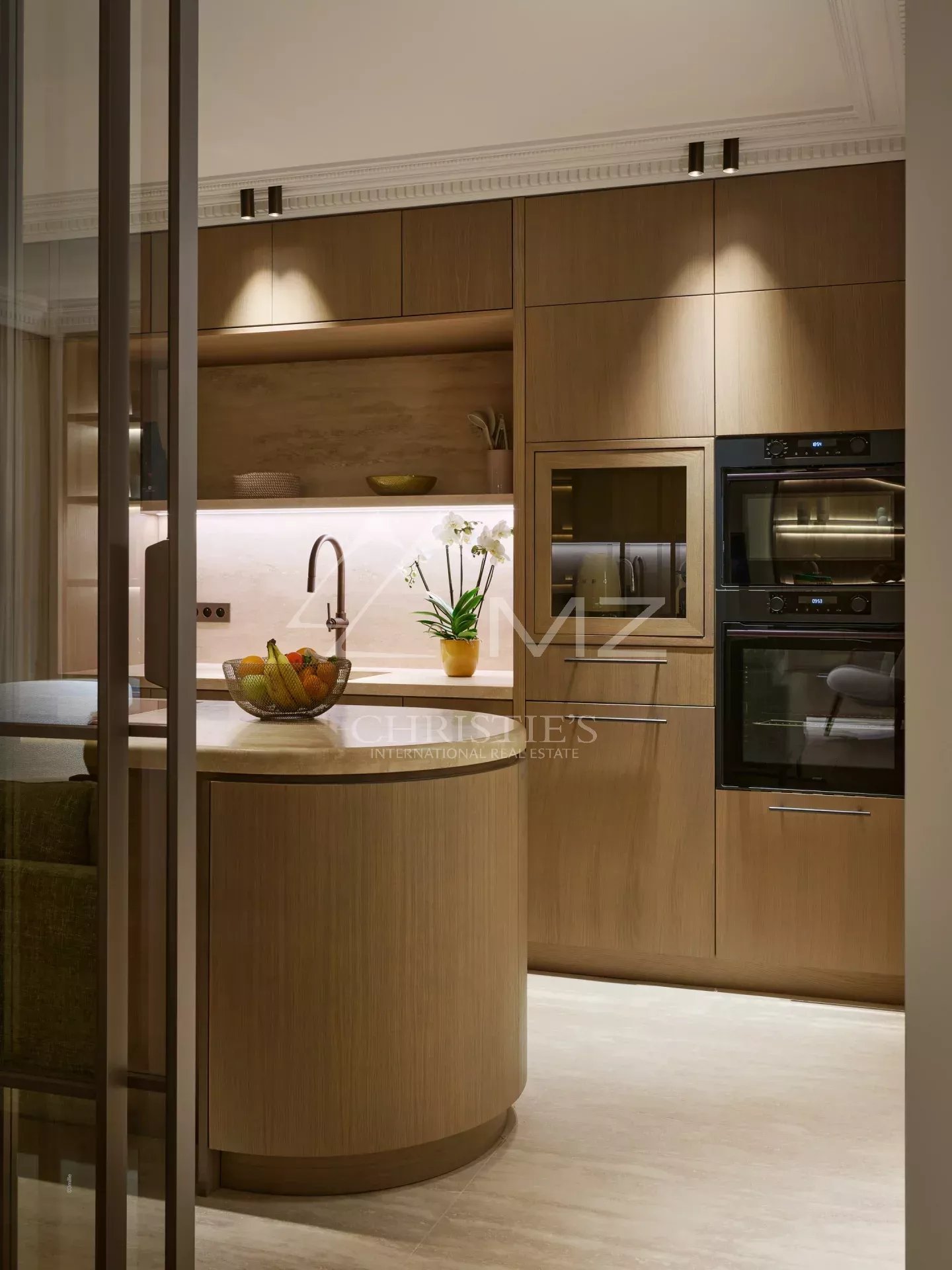 EXCLUSIVITE: Superbe appartement contemporain à la vue mer époustouflante