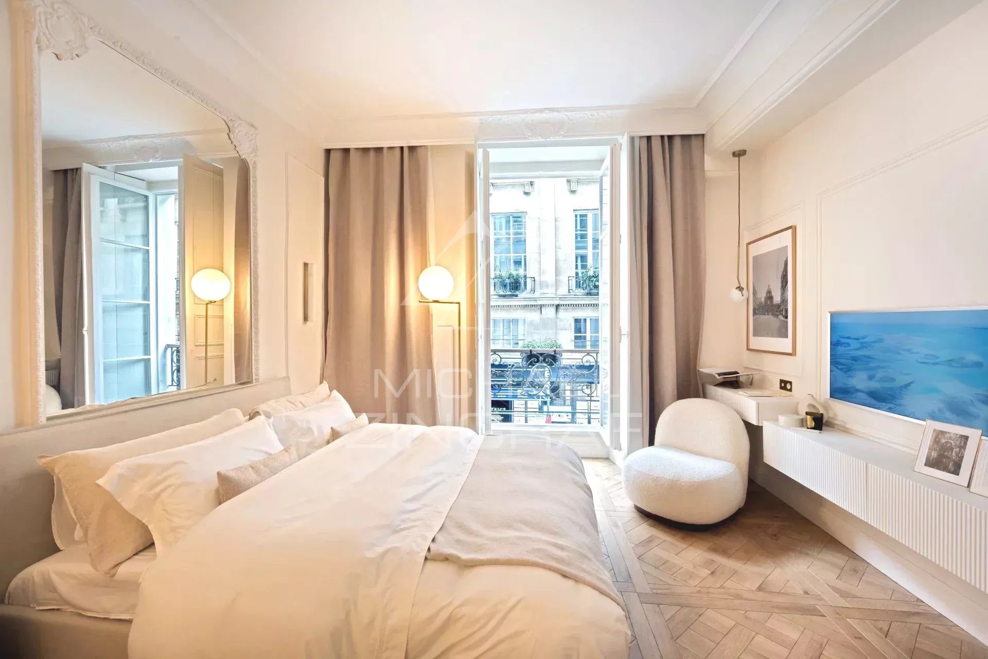 À VENDRE - APPARTEMENT PARFAIT ÉTAT - ADRESSE D'EXCEPTION  - RUE DE TOURNON