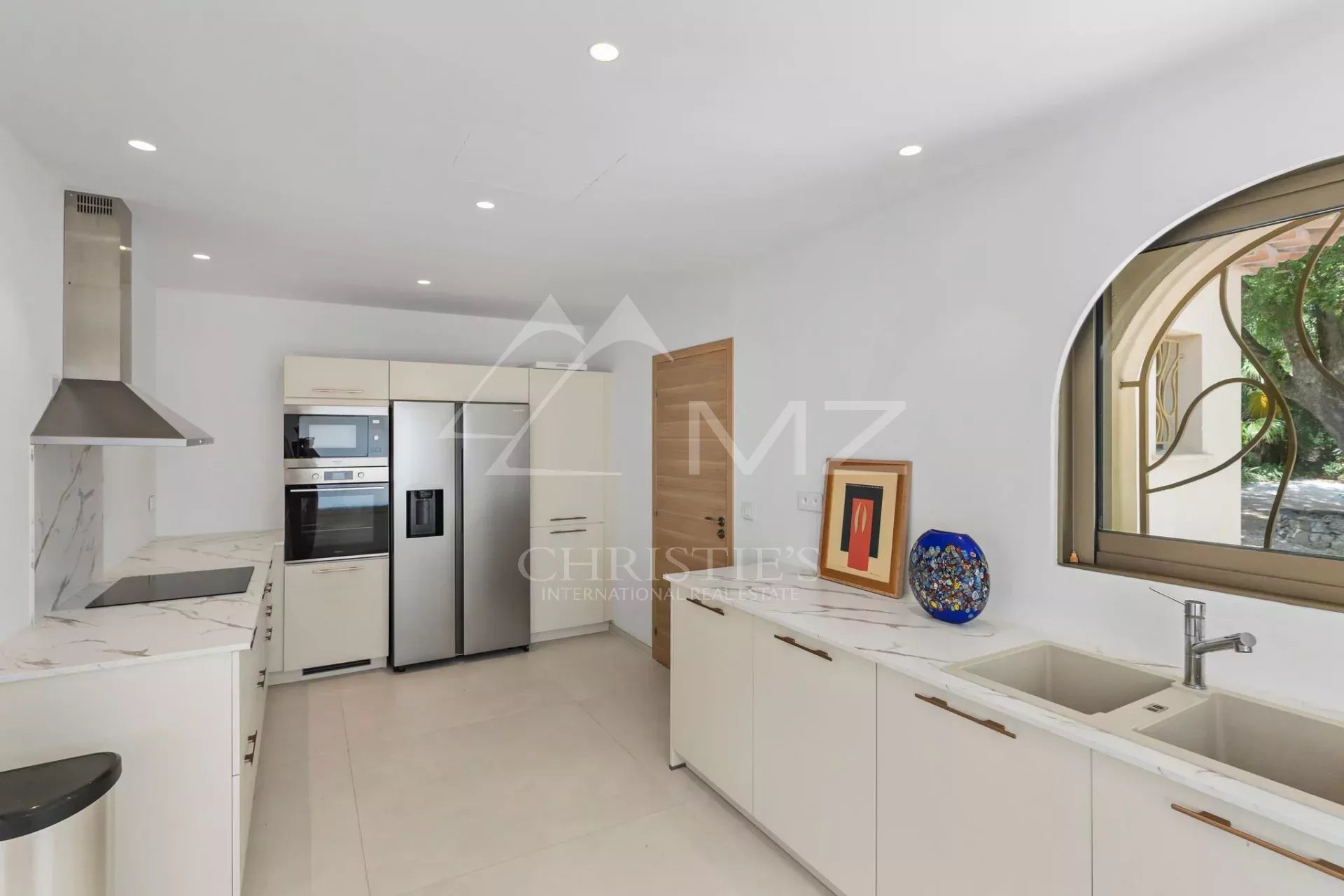 Propriétés à 200m de la plage - Composée de 2 Villas