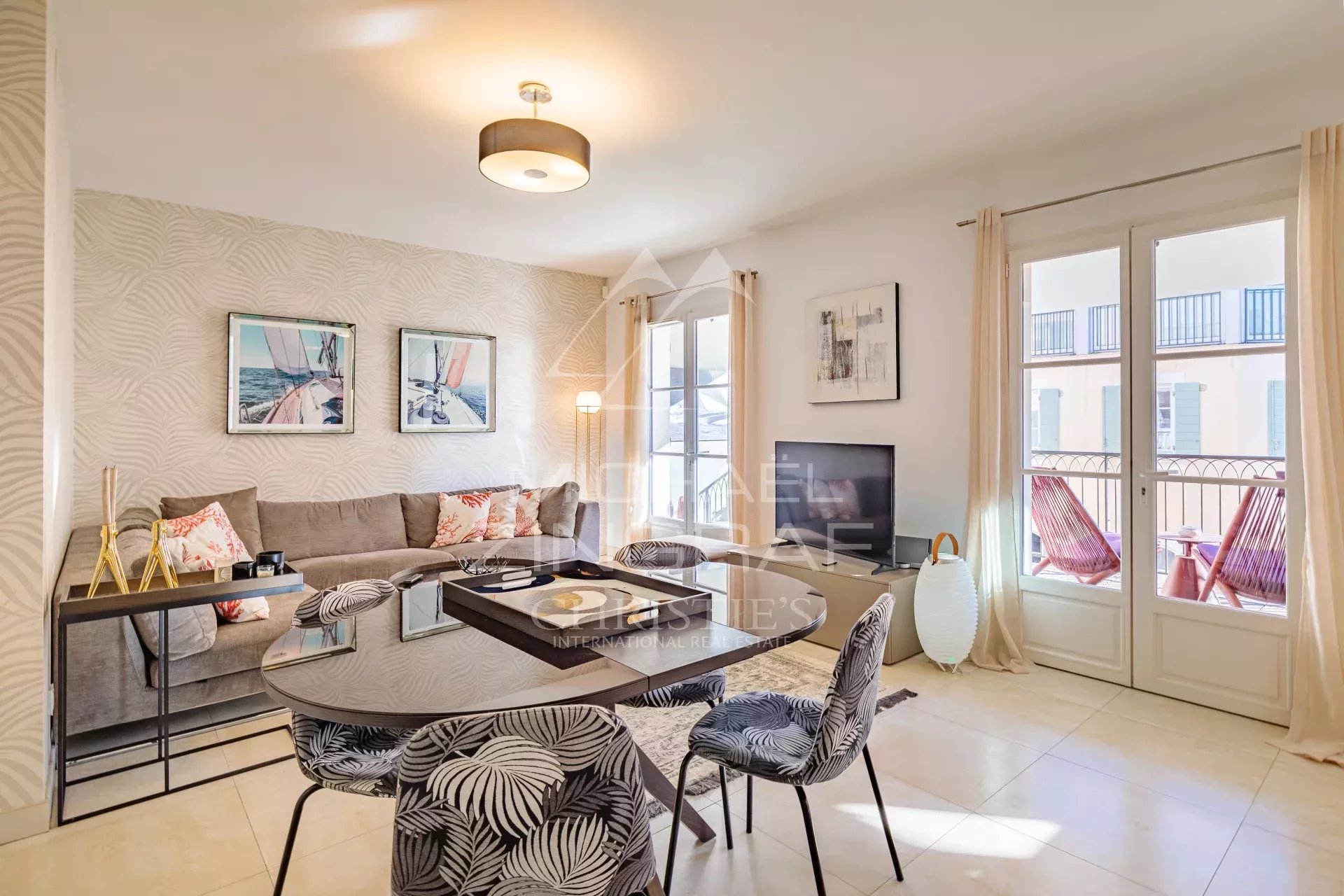 Saint-Tropez centre - Exceptionnel appartement de 3 chambres avec grande terrasse