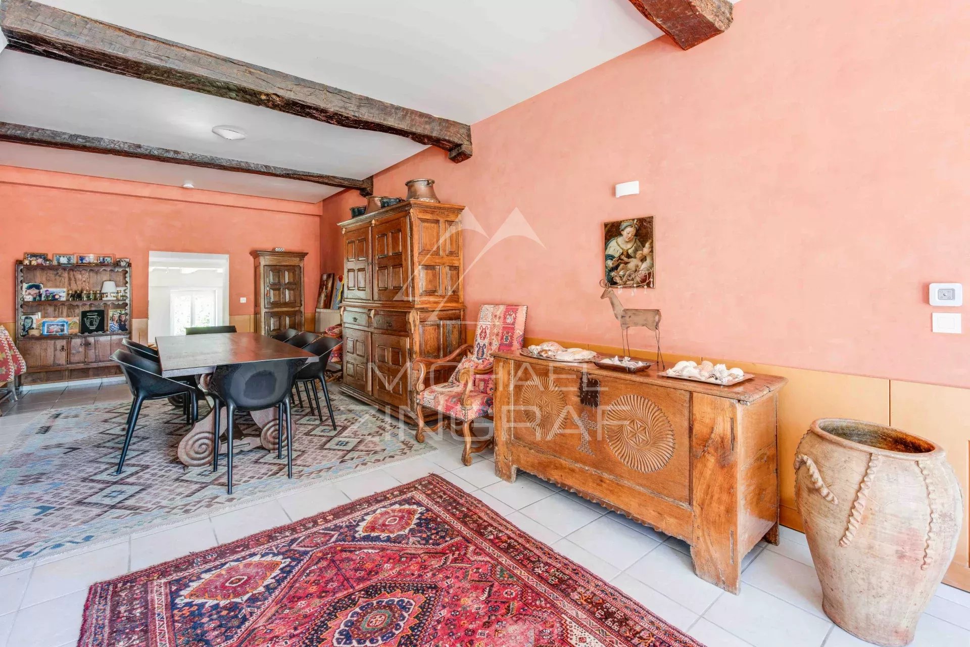 Entre mer et montagnes, ancienne ferme en lisière de forêt / 7 hectares Pays-Basque