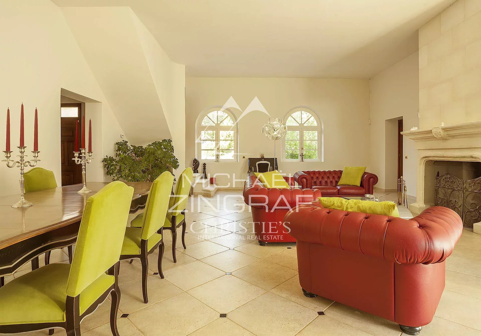 Edles Anwesen in einem grünen Paradies