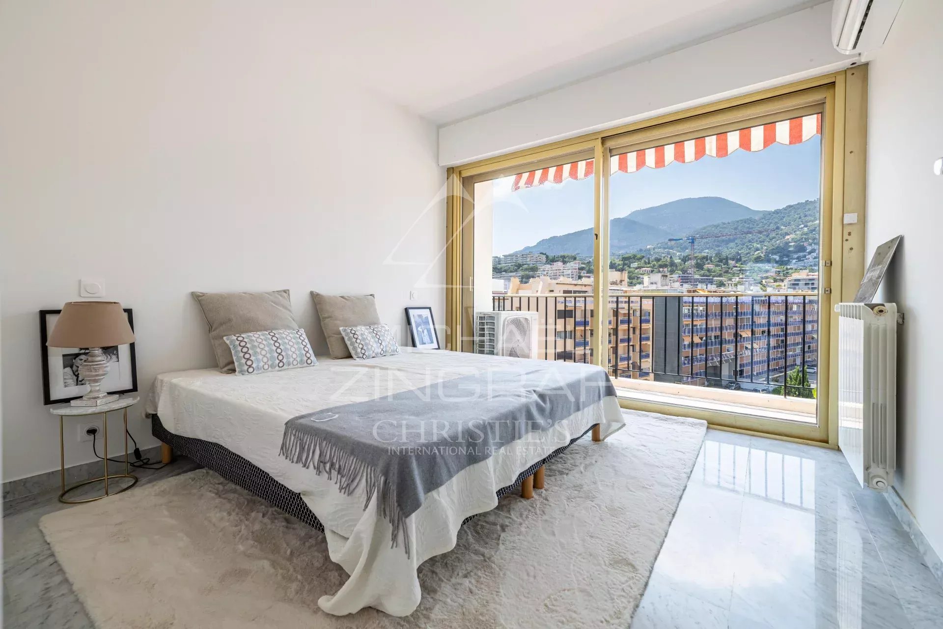 Roquebrune-Cap-Martin - Penthouse mit Panoramablick auf das Meer