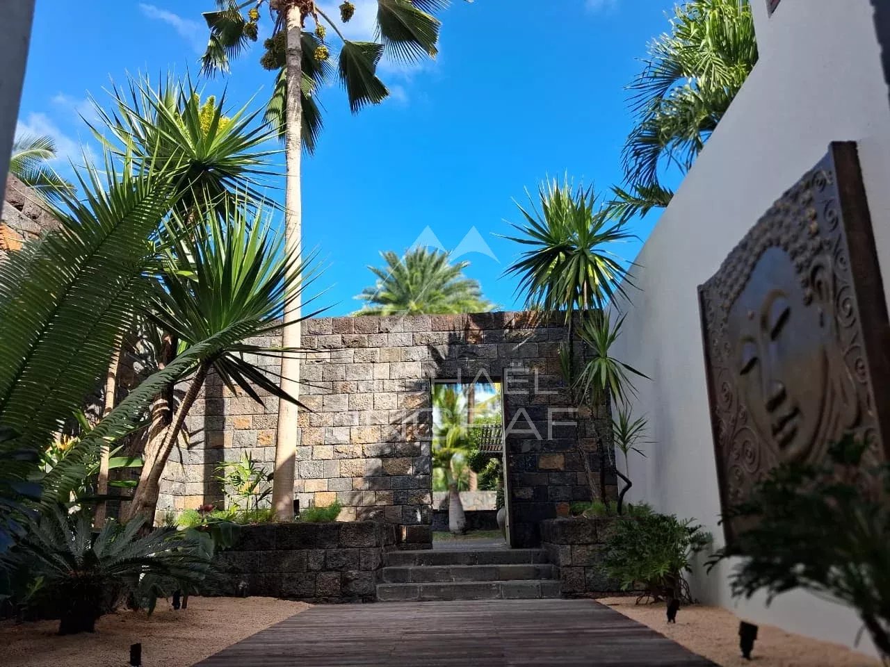 Mauritius - Rare opportunity : Luxury villa by the sea near Grand Bay - Pointe aux Canonniers