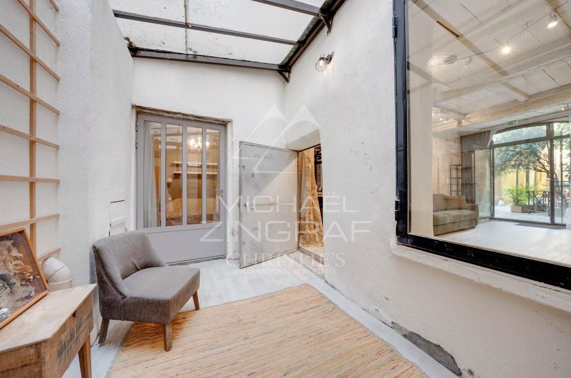 Altstadt - ungewöhnliche charmante Wohnung