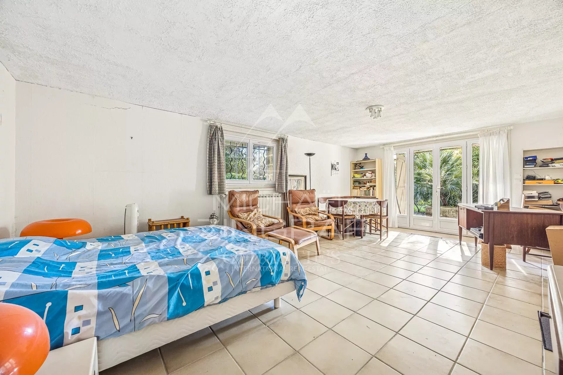 Élégante villa avec jardin bucolique au Cap d’Antibes