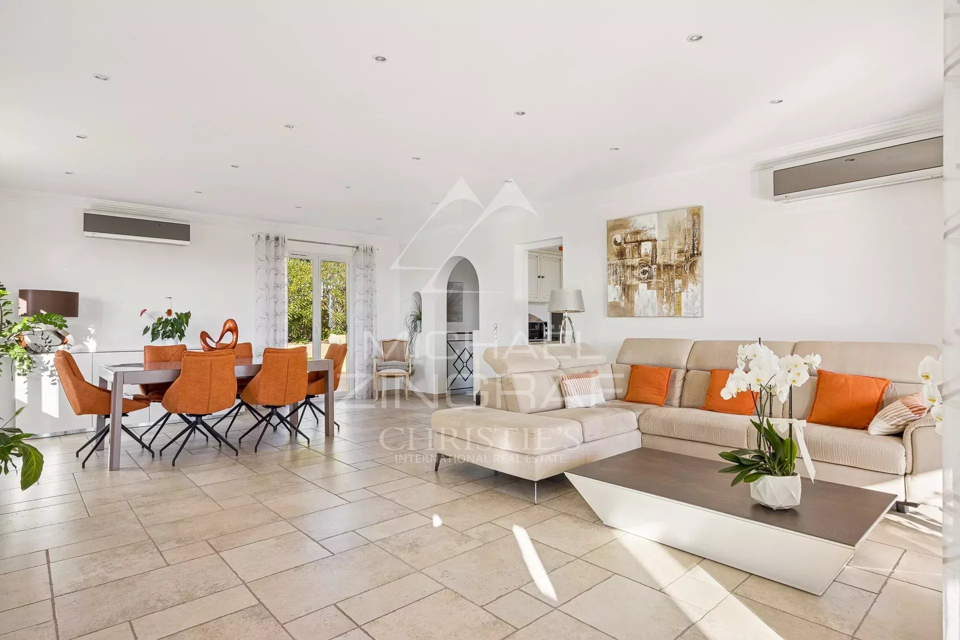 Proche Nice - Charmante propriété en position dominante