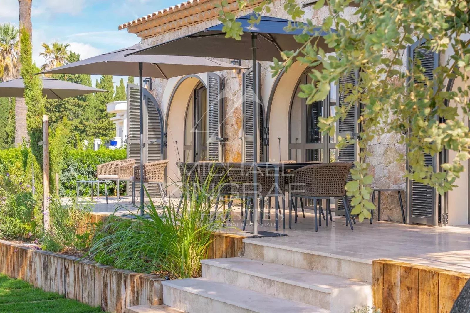 Cap d'Antibes West Side - Contemporary waterfront property - panoramic sea view