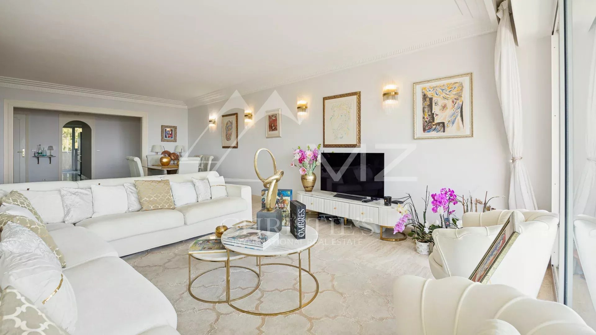 2-Room Apartment with Panoramic Sea View in the Prestigious California District