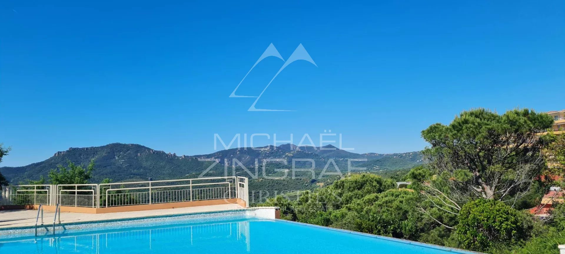 RENOVATED APARTMENT WITH SEA VIEW