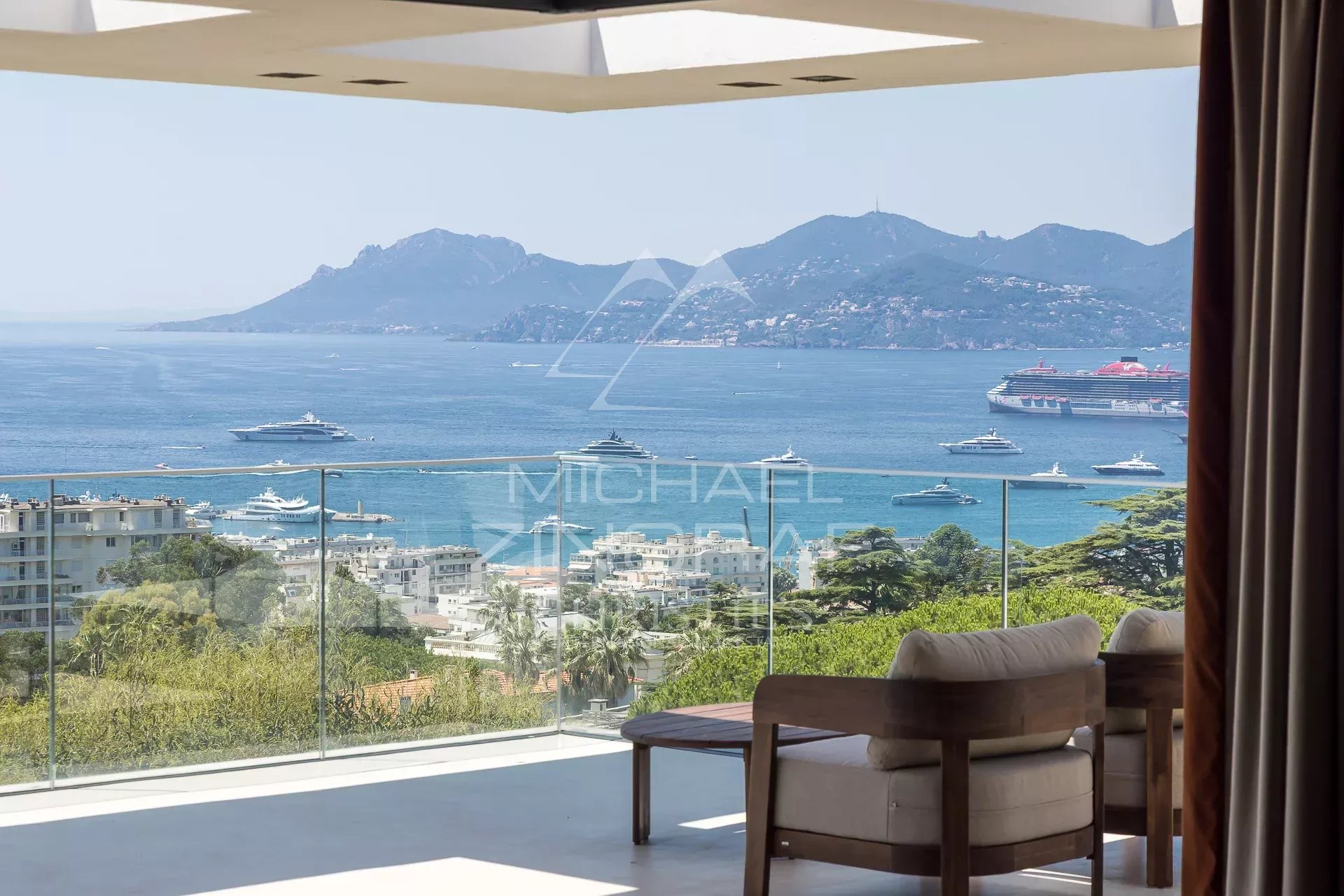 Cannes – Panoramic sea view