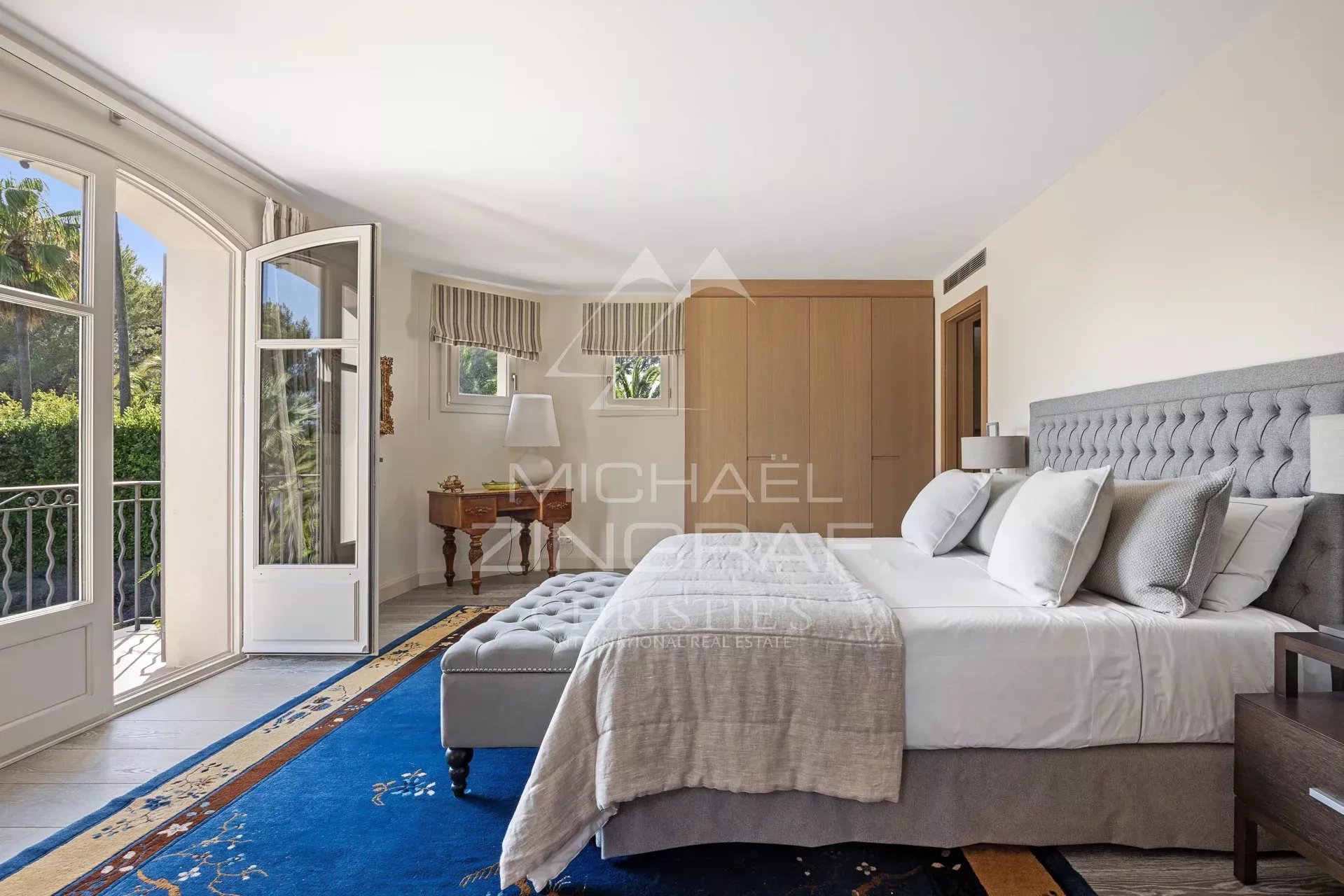 Mougins - Domaine sécurisé, magnifique villa provençale moderne rénovée