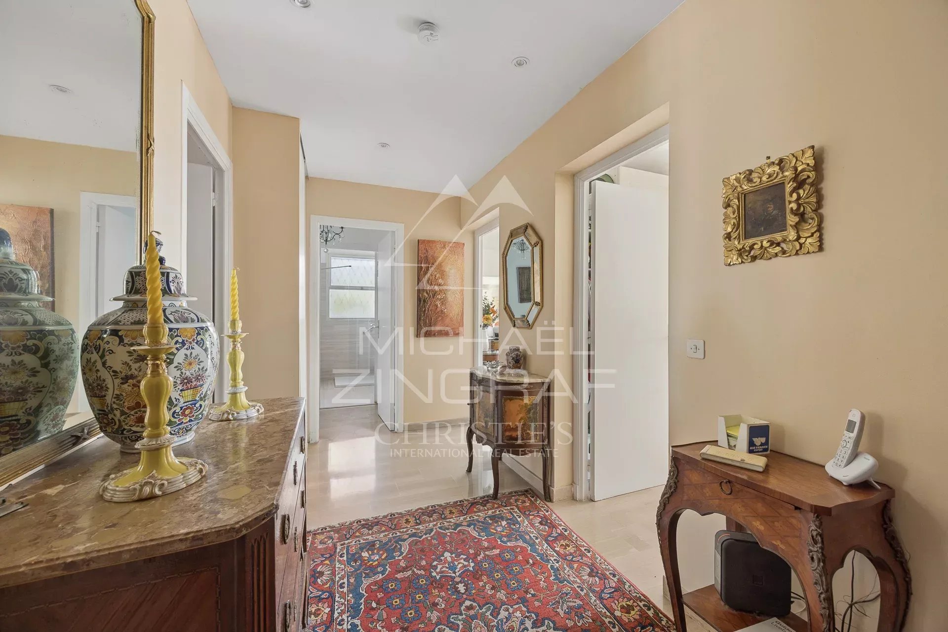 Cannes Croix des Gardes, 3-Zimmer-Wohnung mit eigenem Garten