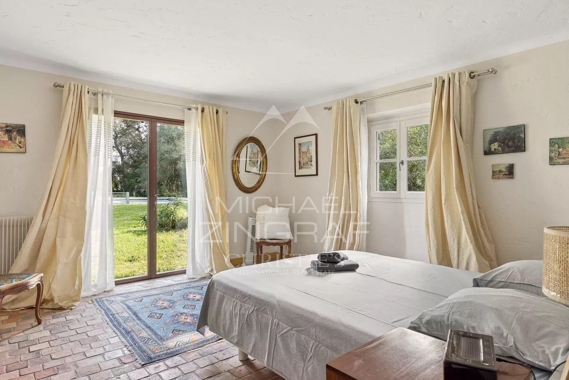 Charmantes Anwesen im provenzalischen Stil, fußläufig zum Dorf La Colle-sur-Loup