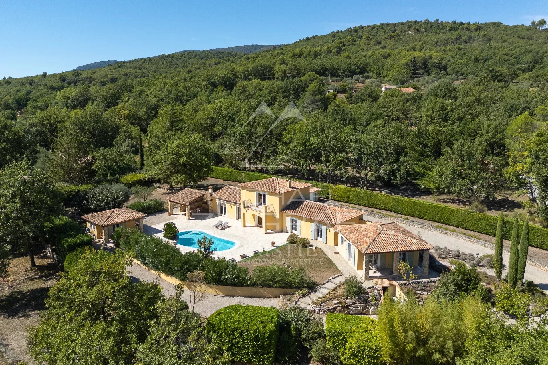Villa avec Maison d’Amis et Piscine, au cœur d’un secteur prisé de Fayence