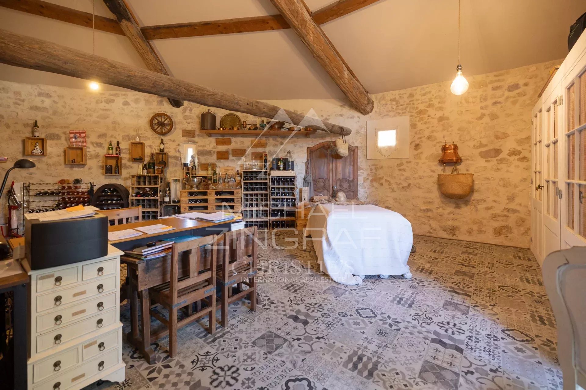 Exclusivité - Proche de l'Isle-sur-la-Sorgue - Magnifique maison de maître rénovée avec piscine