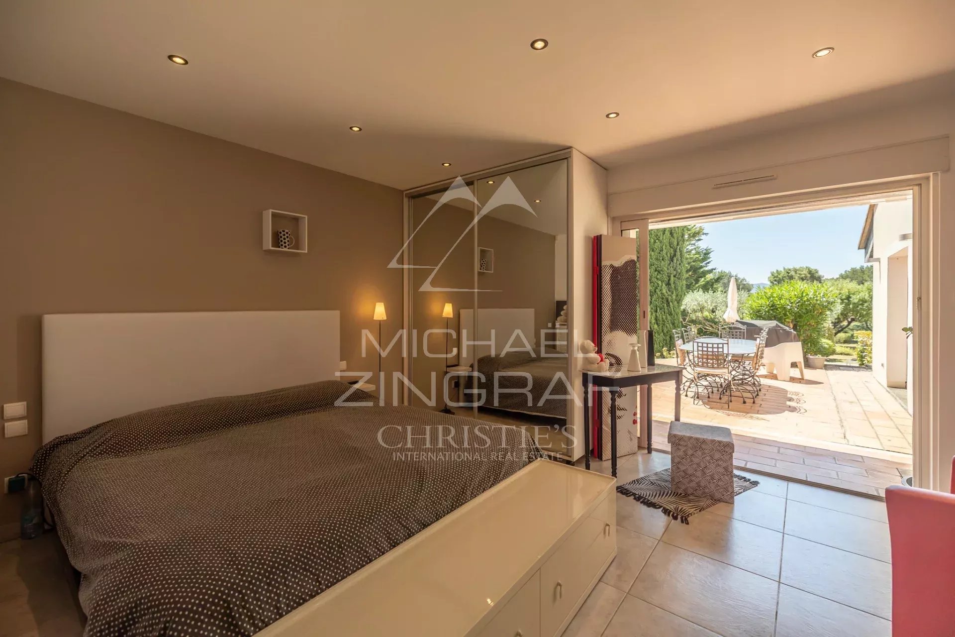 Exceptional Contemporary Villa in the Heart of Nature