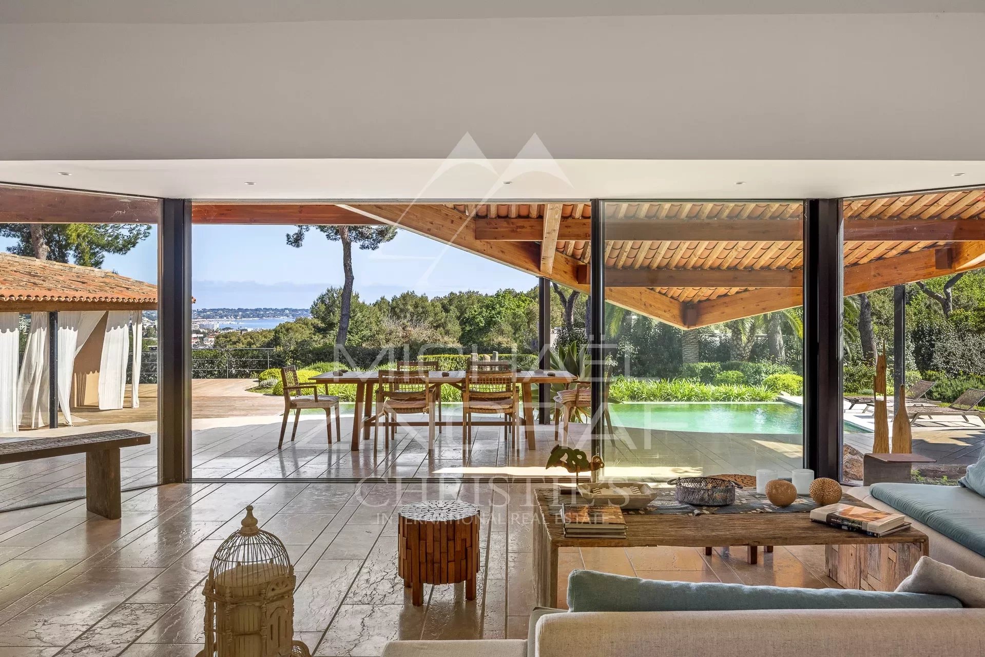 Close to Cannes - Antibes - Exceptional property out of sight