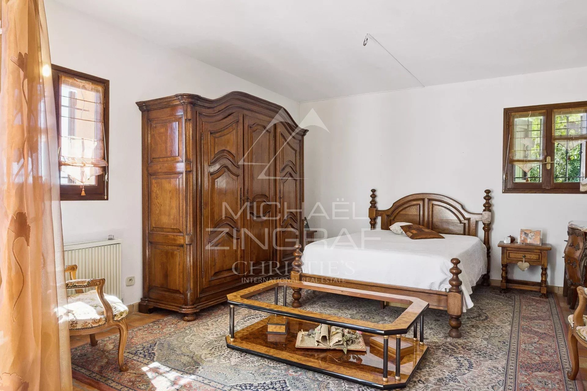 Architect-designed villa with sea view and olive grove