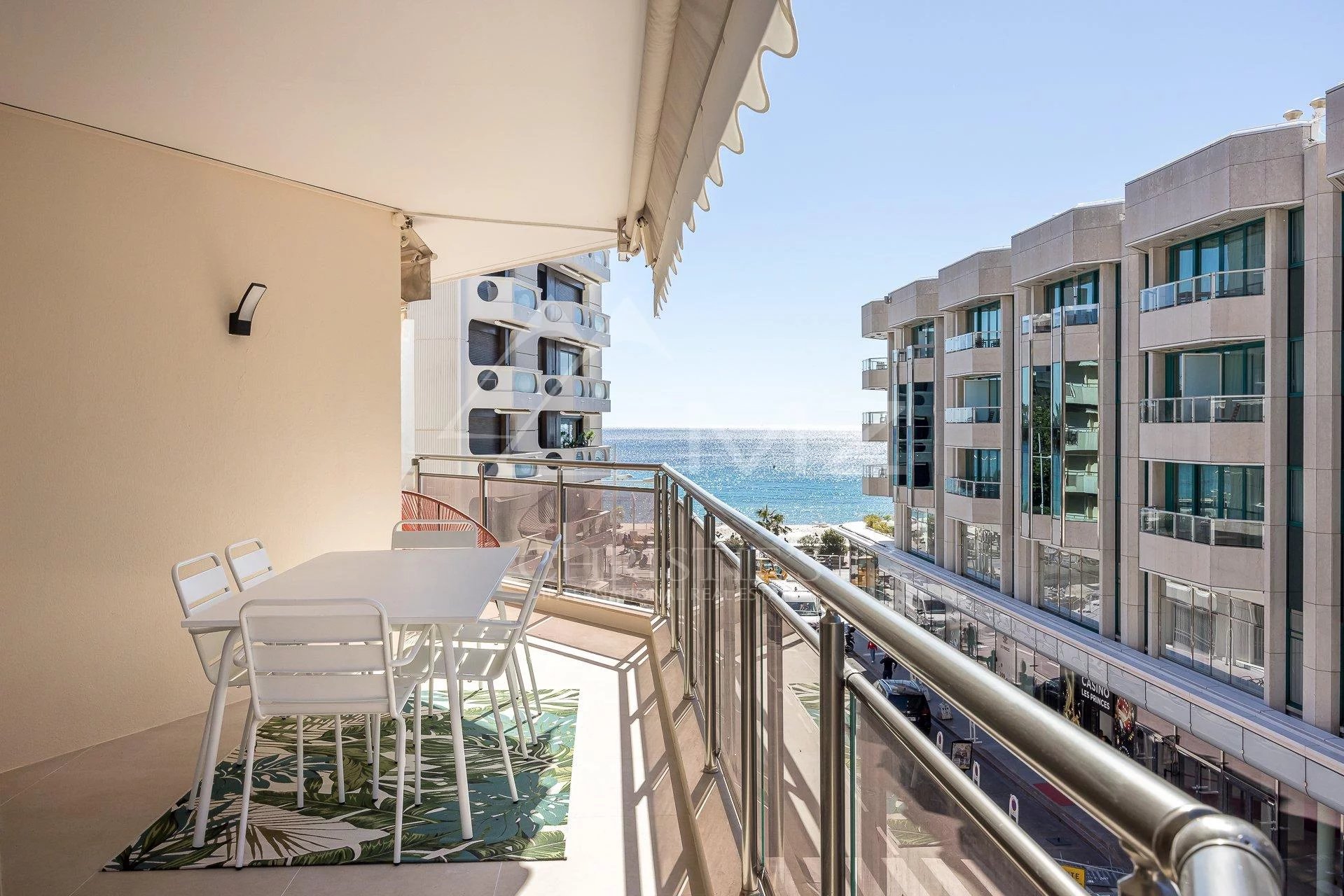 Cannes - Banane - Sea view apartment
