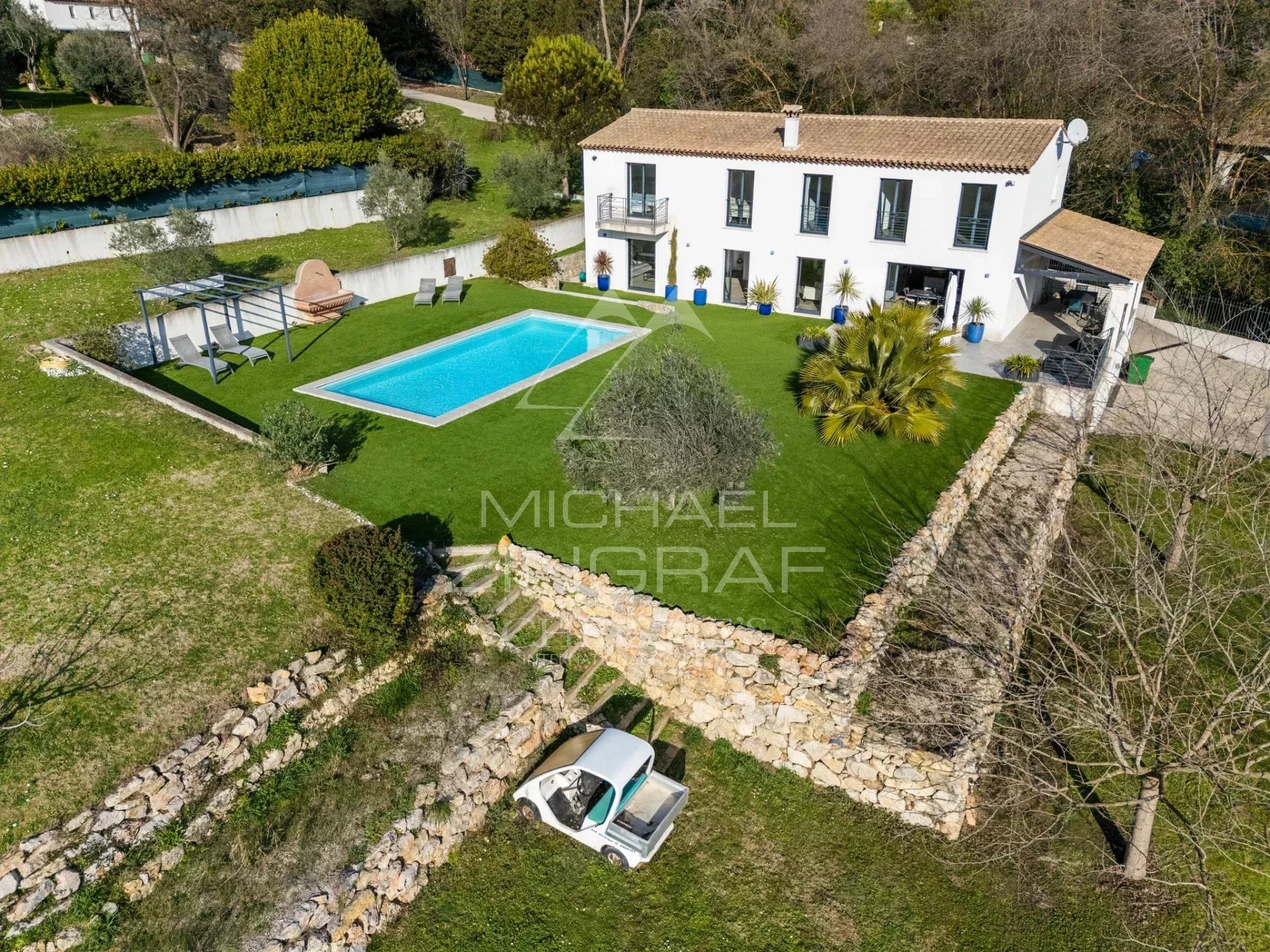 Wunderschöne moderne Bastide in absoluter Ruhe