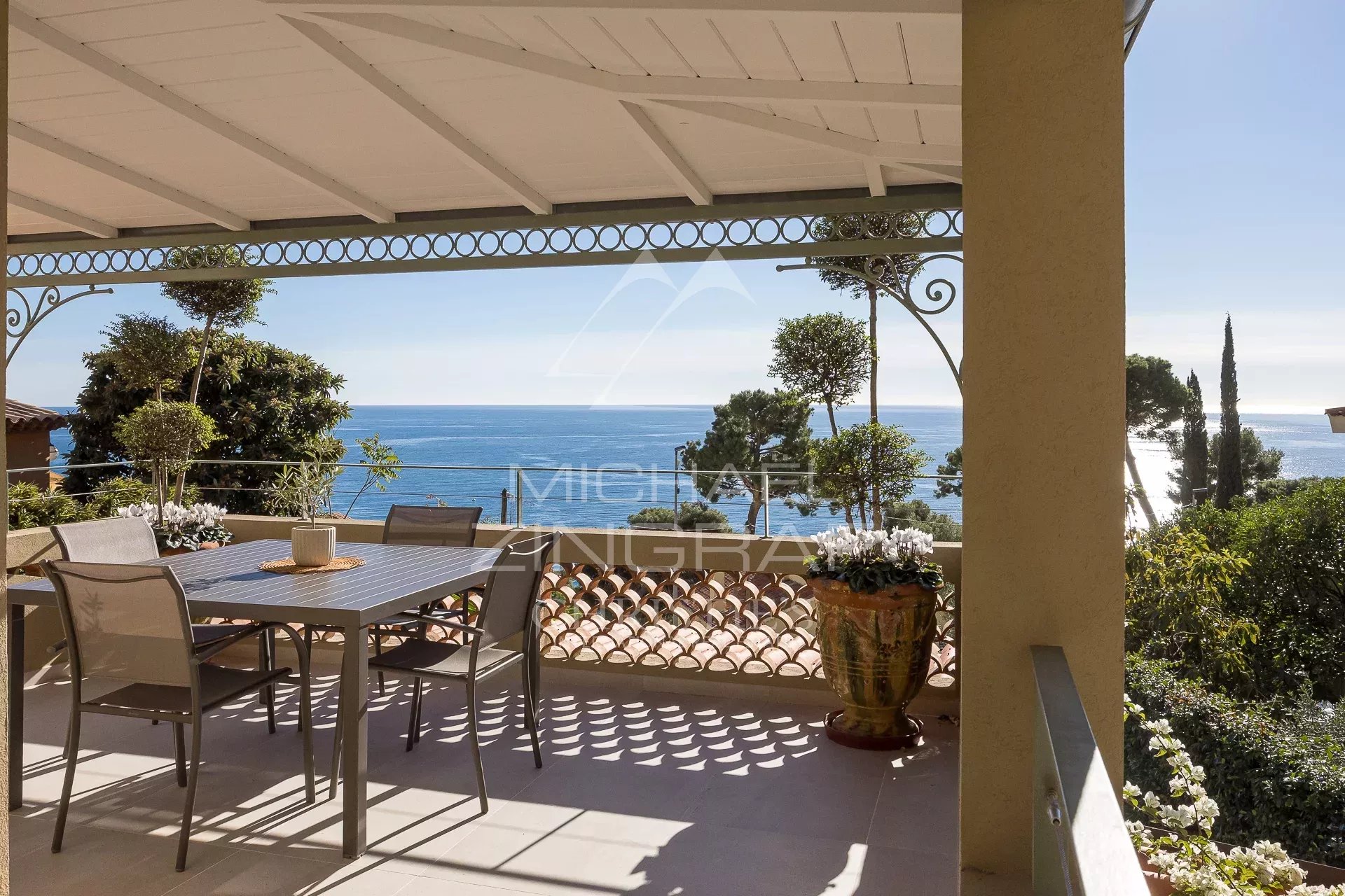 EZE BORD DE MER – KOMPLETT RENOVIERTE VILLA – PANORAMABLICK AUF DAS MEER