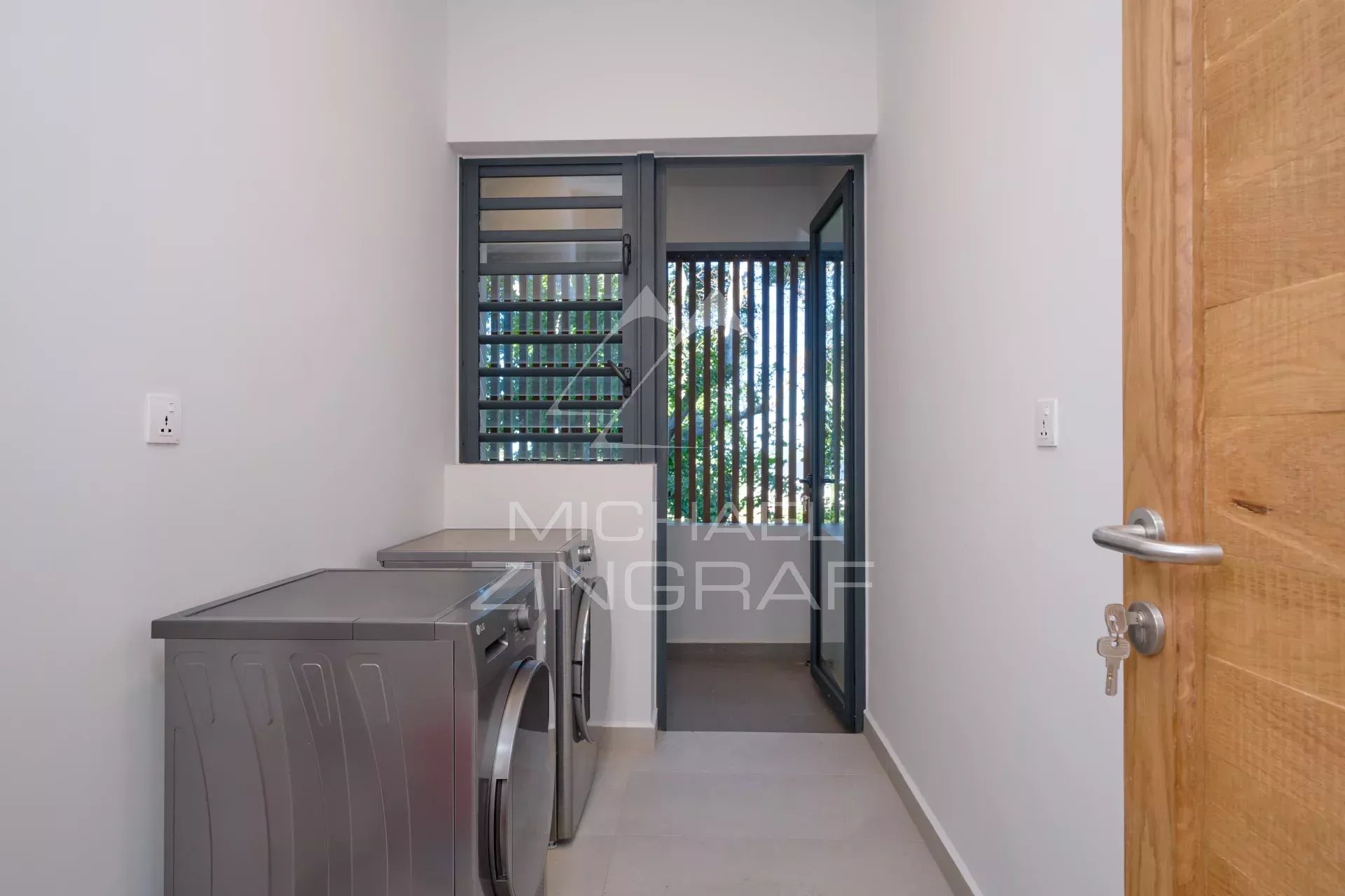 Mauritius – New 3-bedroom en-suite apartment – Belle Vue