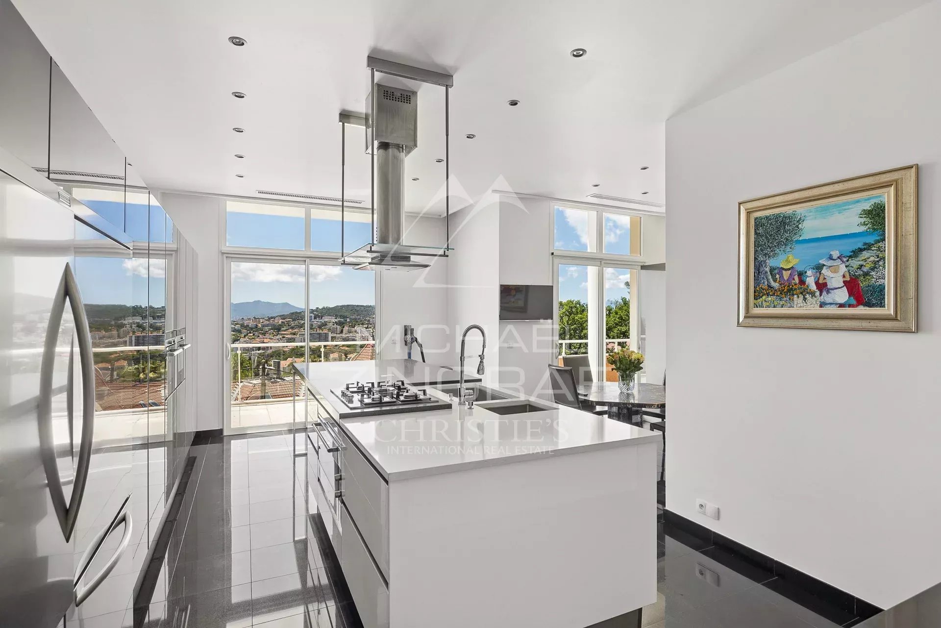 Cannes - Californie - Majestic contemporary villa