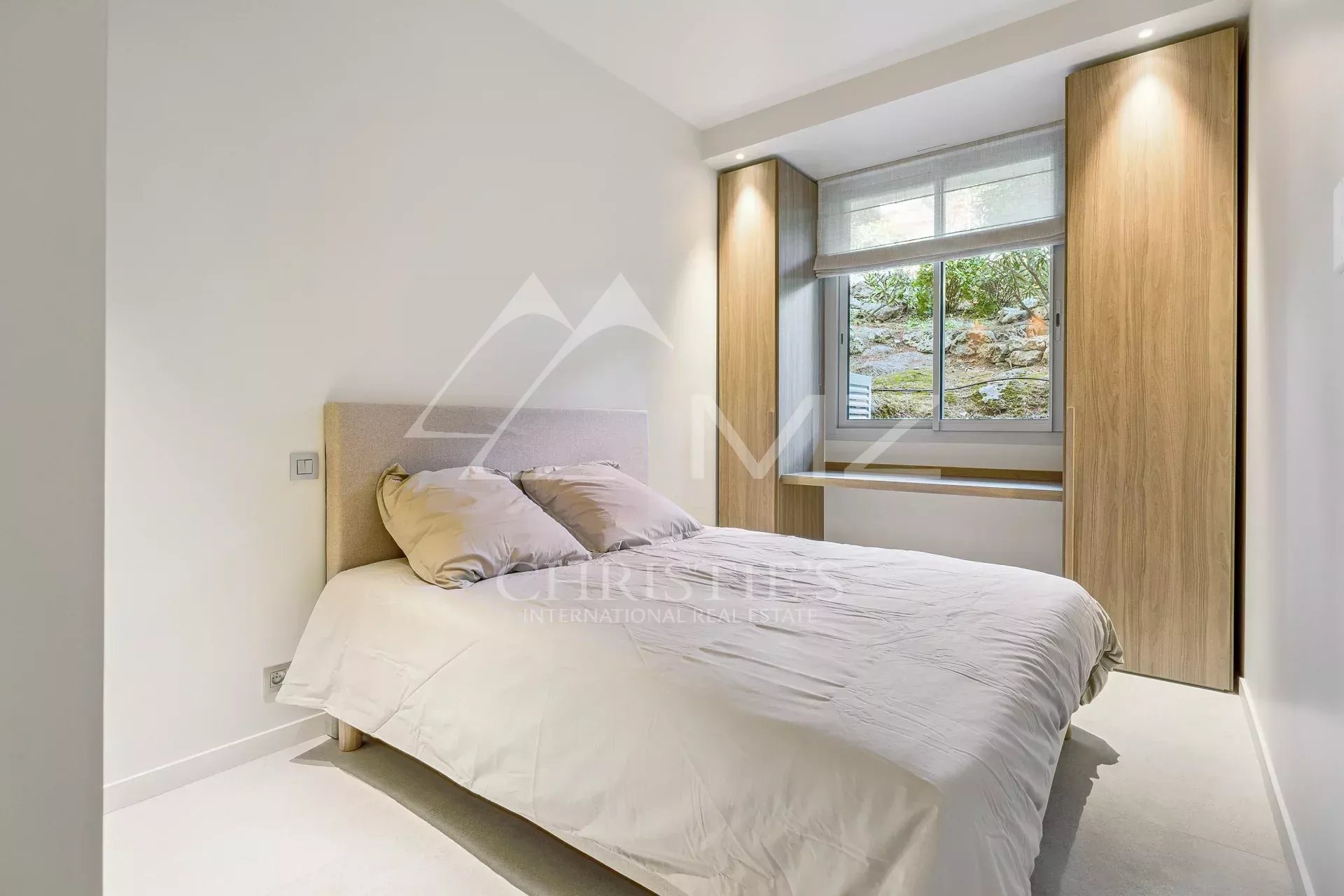 Modernes Apartment in einer Luxusresidenz