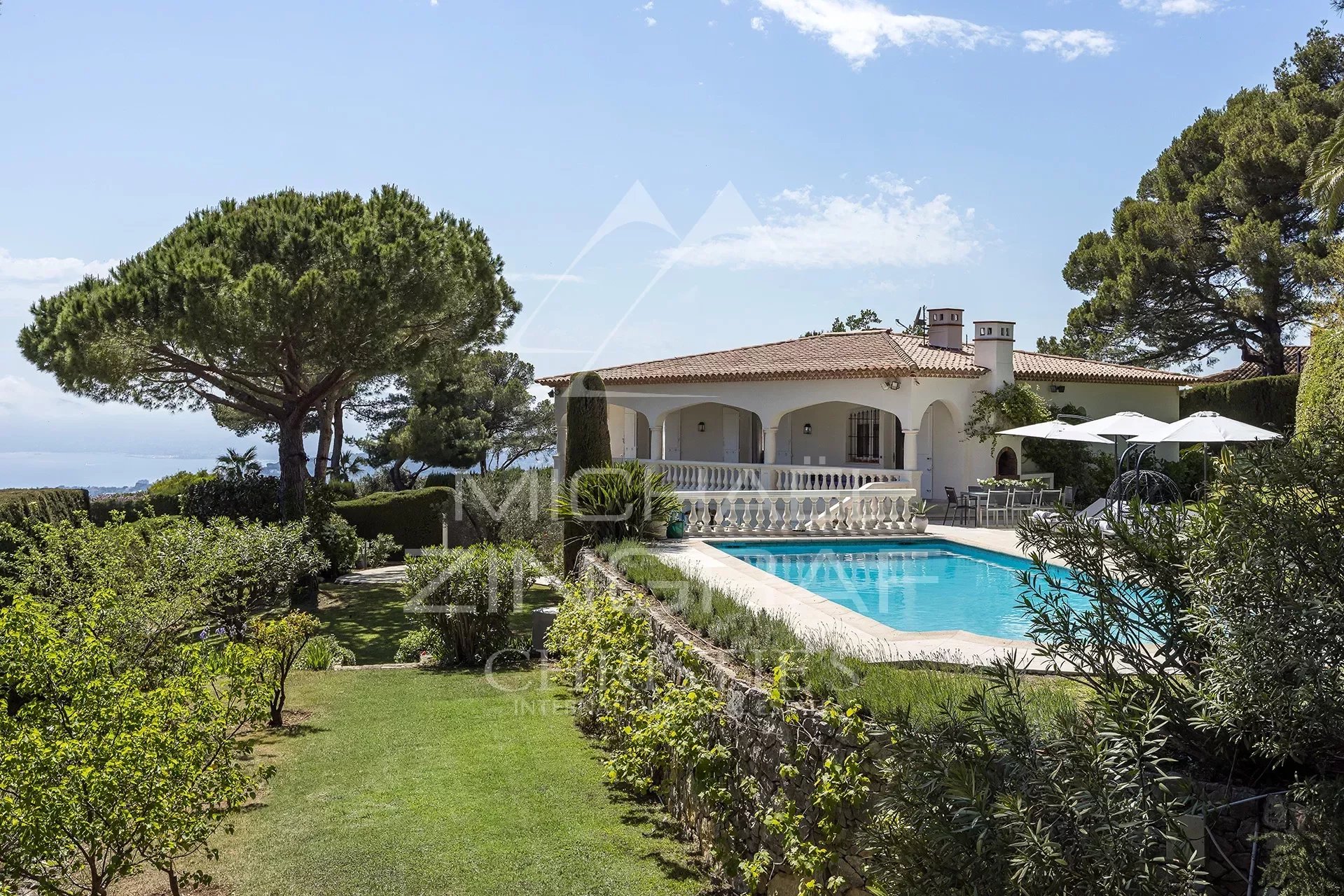 Hauteurs de Cannes - Villa de charme - Vue Mer Panoramique