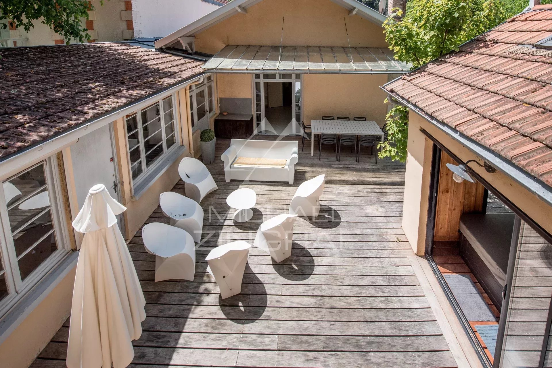 Character house in the heart of Arcachon - sought-after neighborhood in a confidential setting