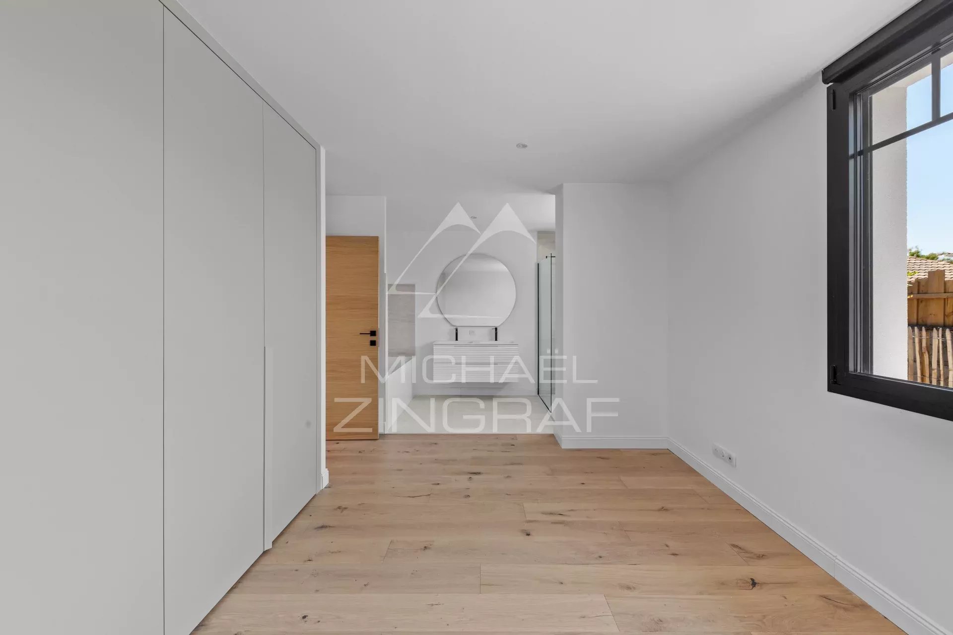 Renovierte Villa mit ebenerdigem Grundriss - beliebte Gegend