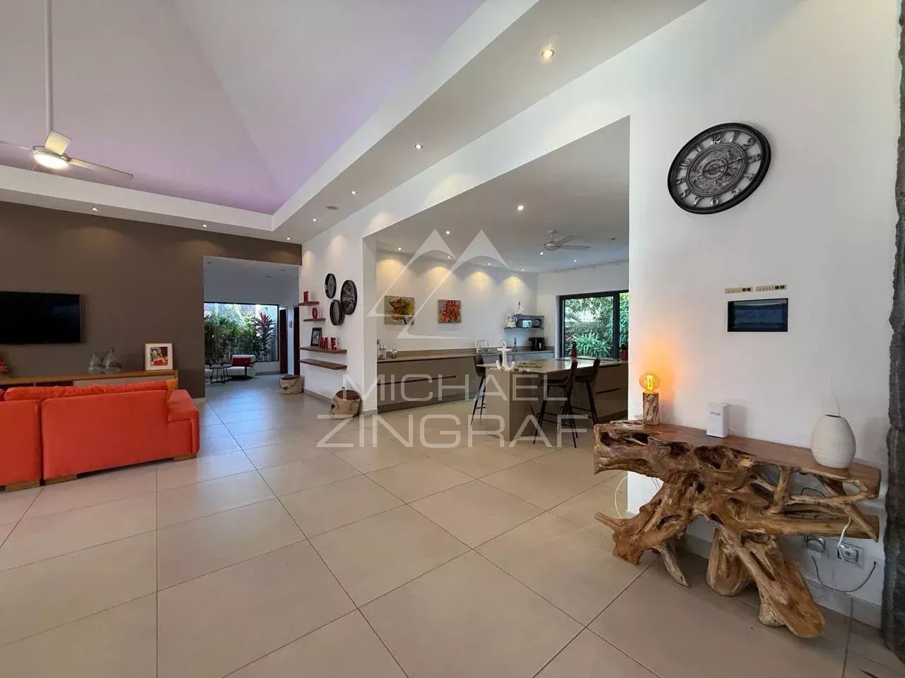 Exklusive Villa in einer Residenz in Pereybere