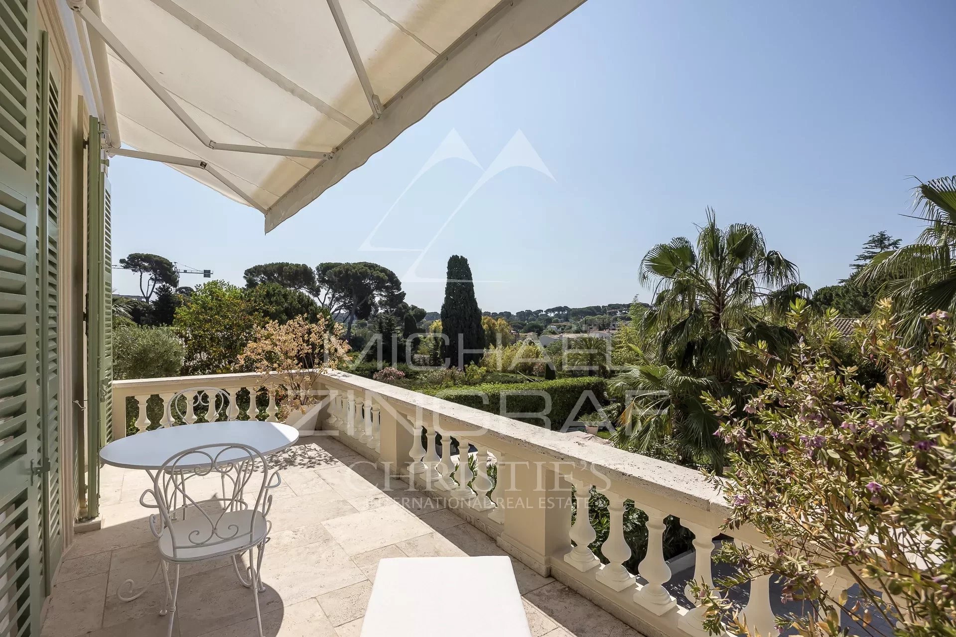 EXCLUSIVITE -Splendide Villa Bourgeoise au Calme sur  - Cap d'Antibes