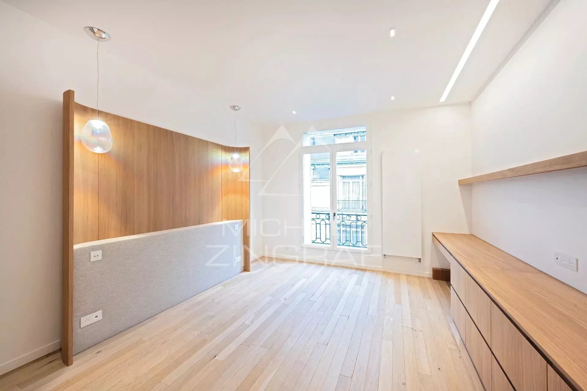 A vendre - Triangle d'or - 3 Suites - Parfait Etat - Clim