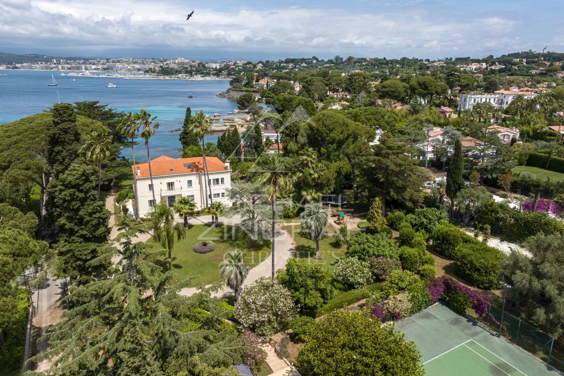 Propriété de prestige située sur le versant ouest du Cap d'Antibes