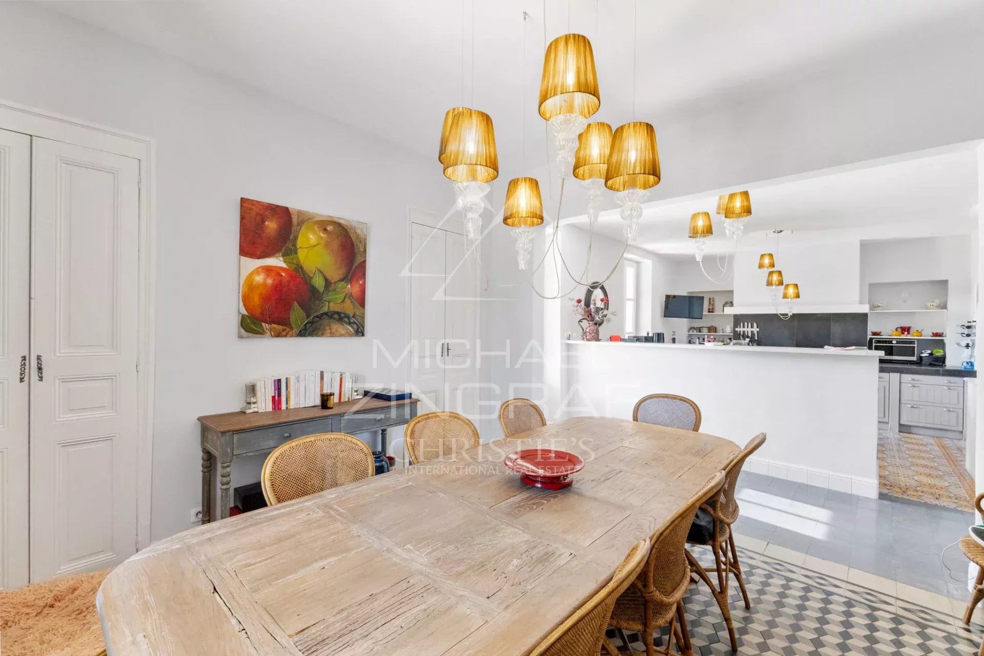 Mas Provençal rénové proche de Saint-Rémy-de-Provence